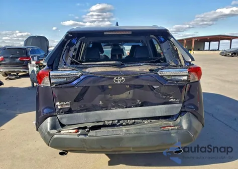 2019 Toyota Rav4 Xle Premium from USA, damaged, VIN JTMC1RFV0KD016308